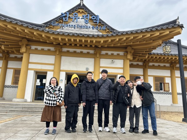 9e6defe6637887ee2af0a208eeae4438_1772555