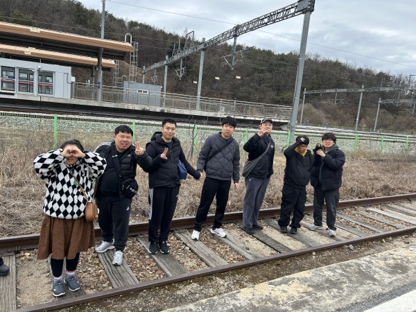 9e6defe6637887ee2af0a208eeae4438_1772555